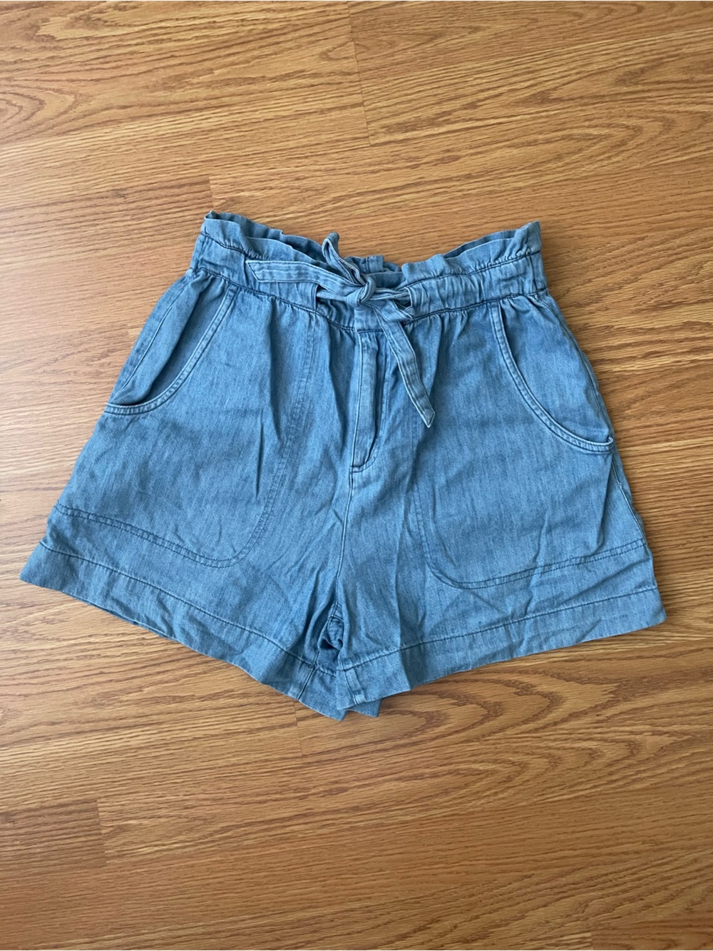 Old Navy Blue Paperbag High-Waist Tie Shorts size small feminine coquette girl